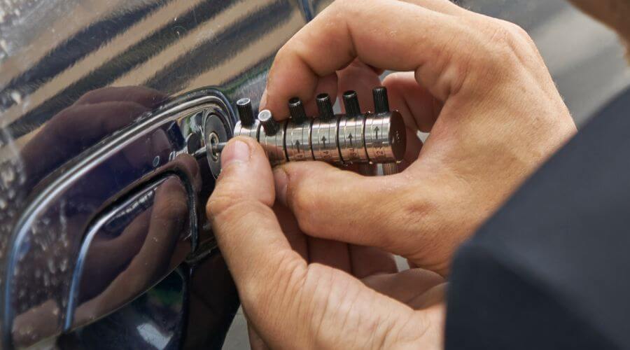 Expert Emergency Roof Repairs services in Hickory, NC